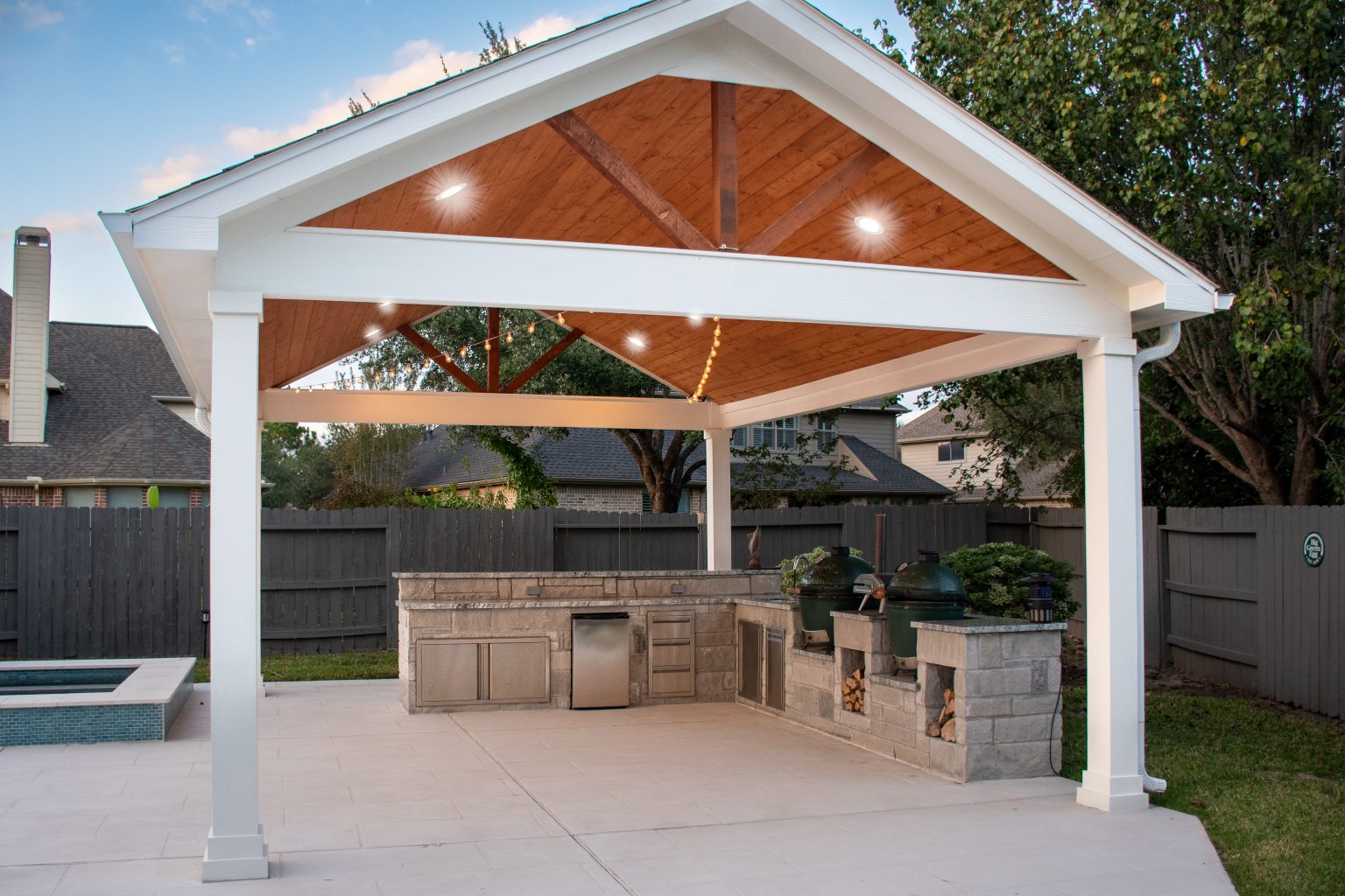 Detached Gable Style Patio Cover with Outdoor Kitchen. | HHI Patio Covers