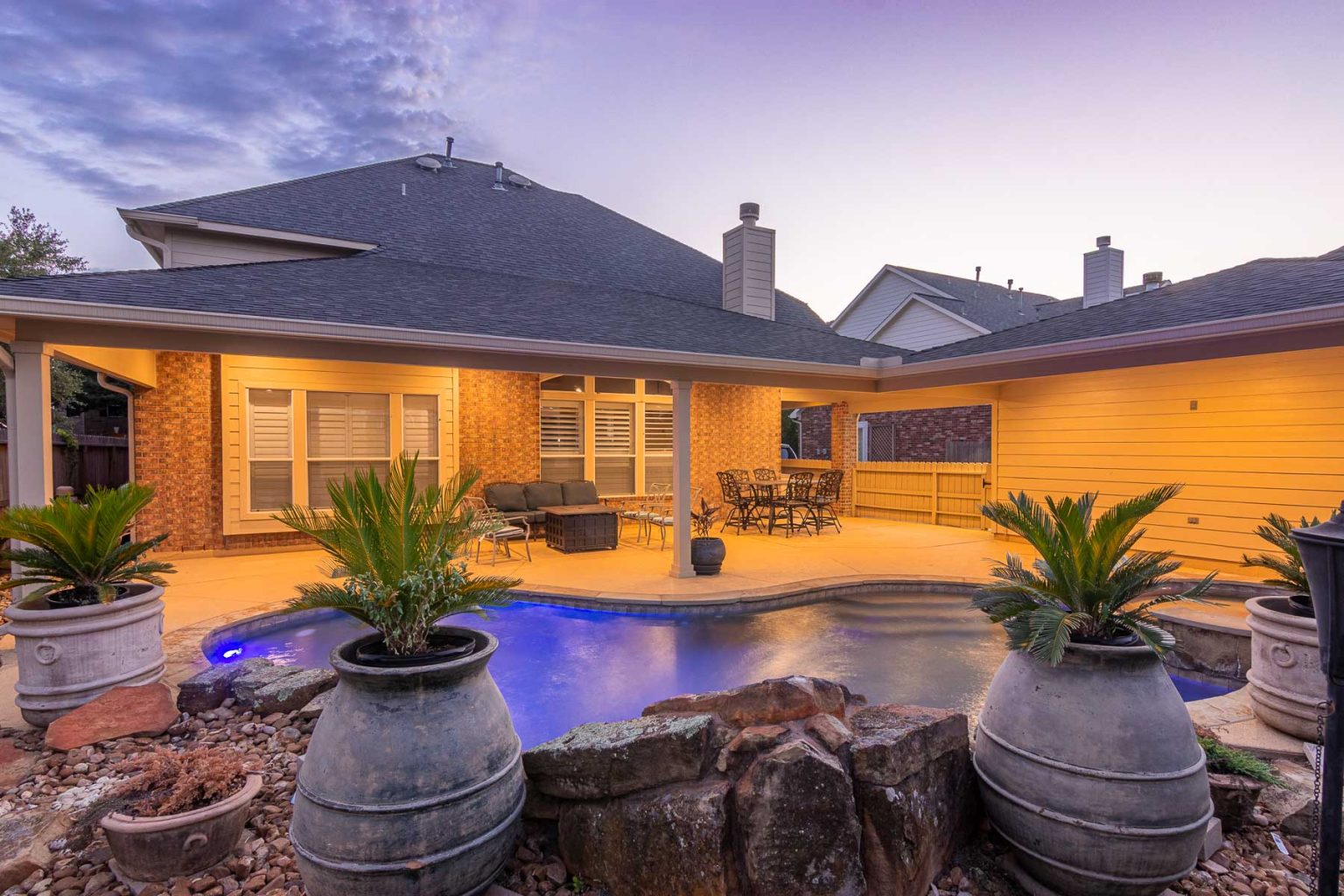 pool-side-hip-style-with-l-shape-patio-cover-in-spring-tx-hhi-patio