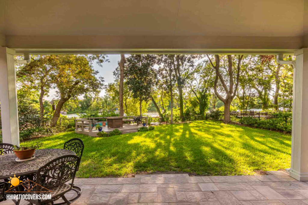 Hip-style patio cover in Missouri City, TX.