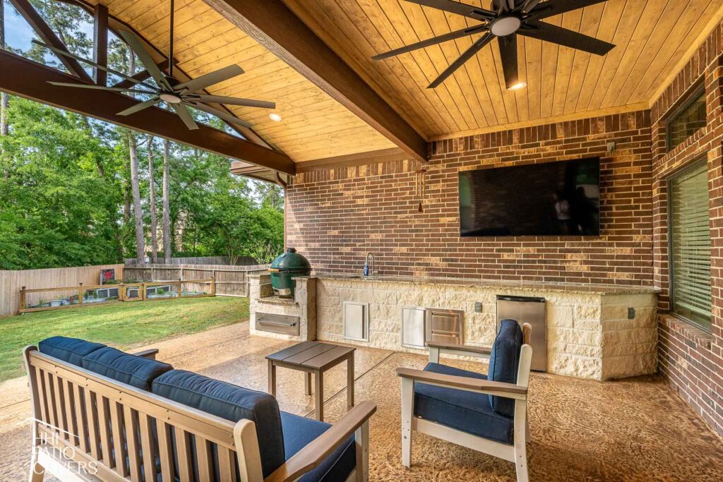 Patio cover with outdoor kitchen